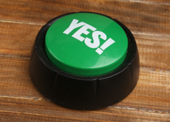 Green button that says 'yes'
